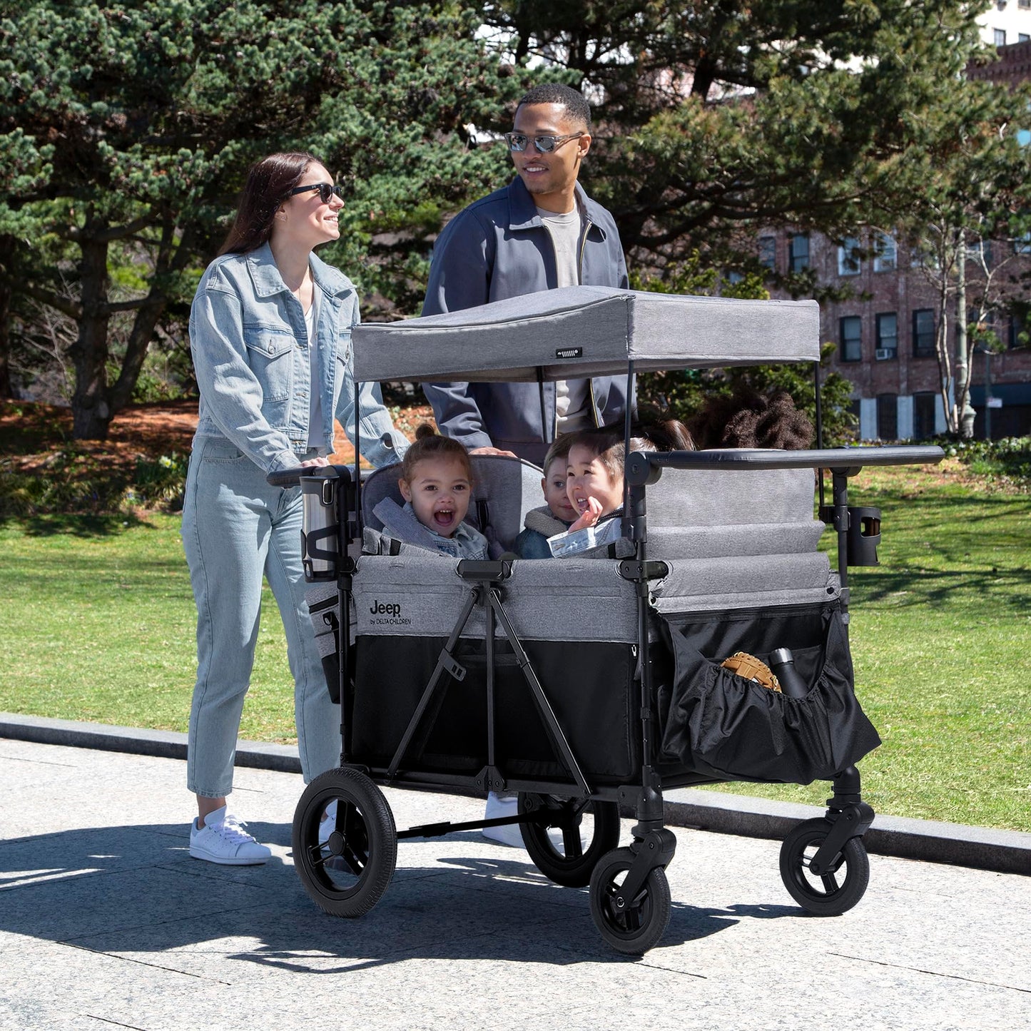 Jeep Wrangler Deluxe 4 Seater Stroller Wagon by Delta Children